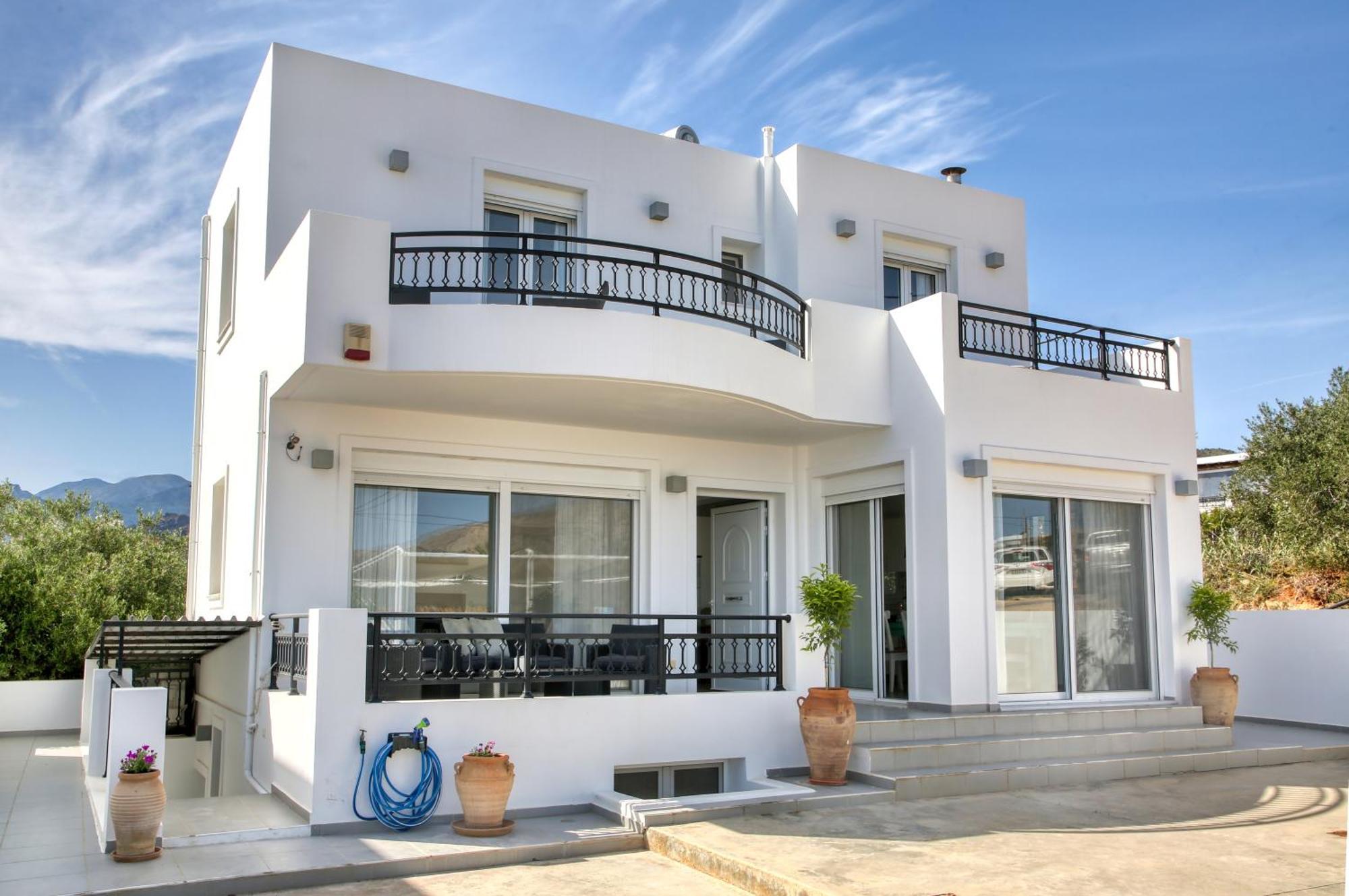 Helios Studios & Apartments Makrýgialos Exterior foto